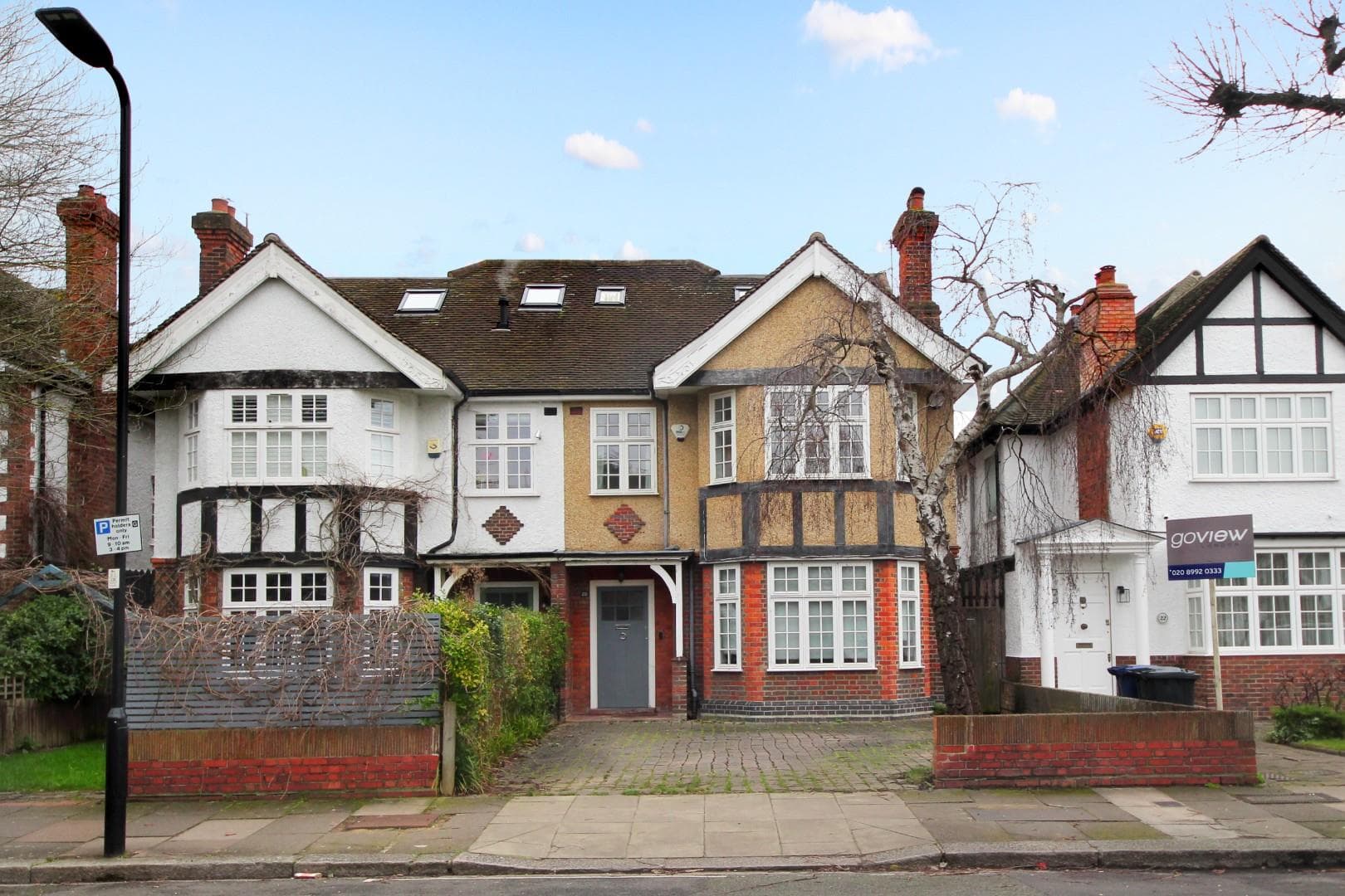 Tring Avenue, W5