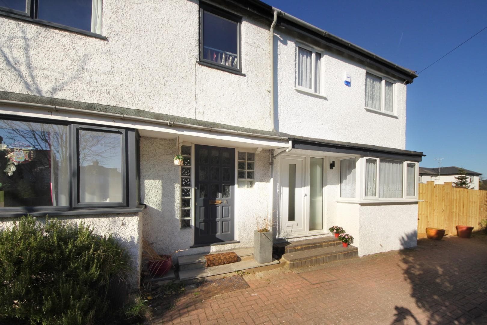 Mashie Road, W3