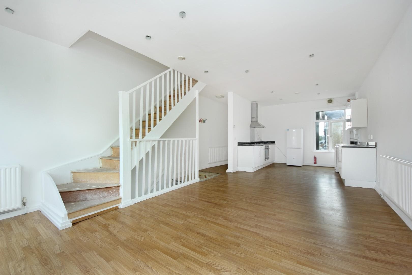 Northfield Avenue, W13