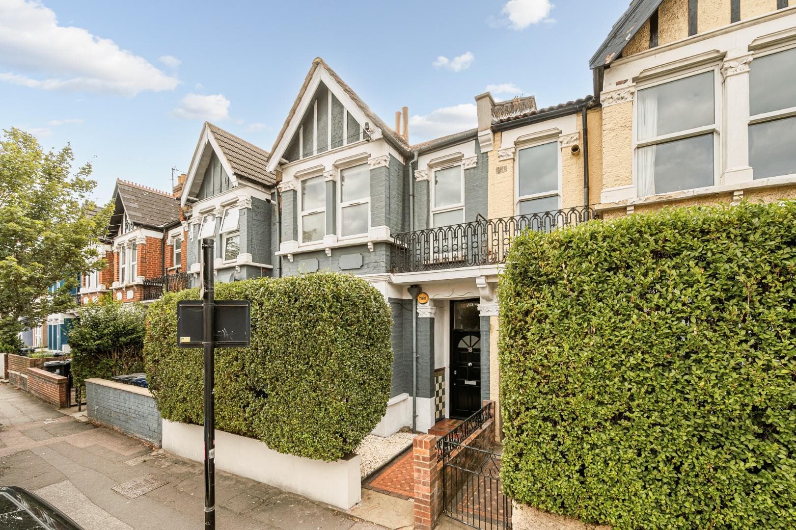 Gunnersbury Lane, W3