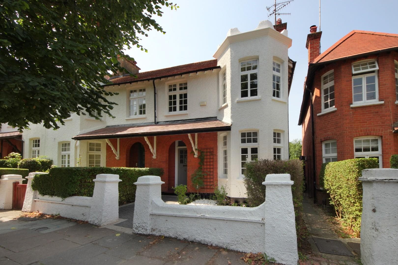 Winscombe Crescent, W5