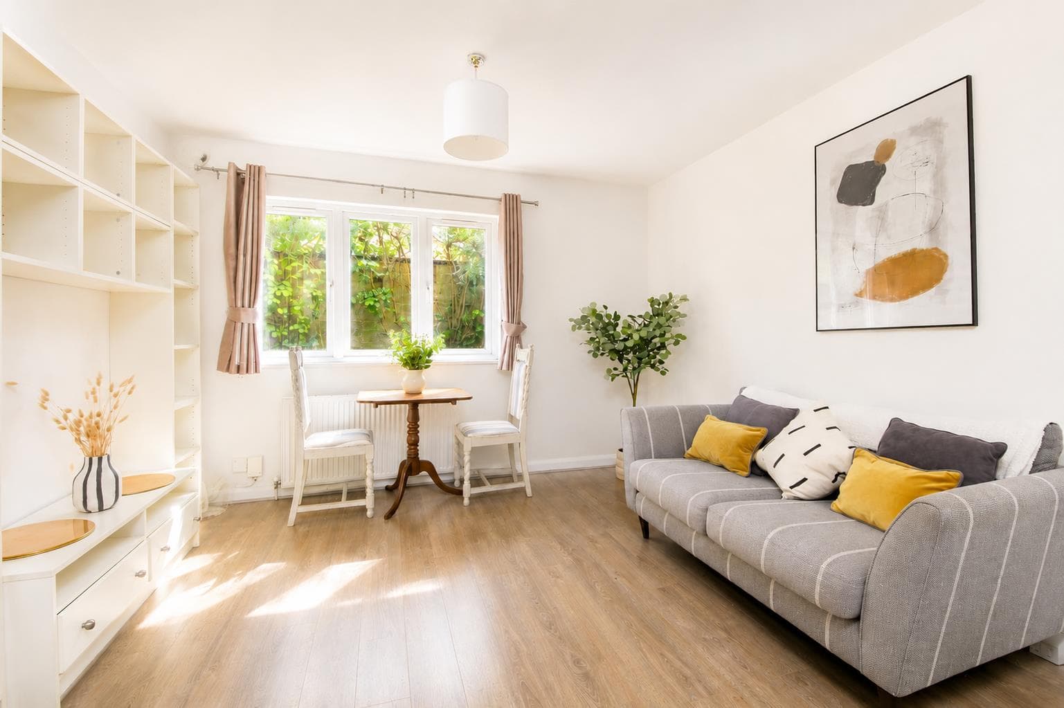 Glencairn Drive, W5