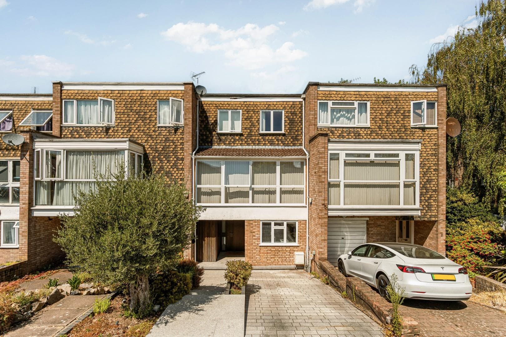 The Dene, W13