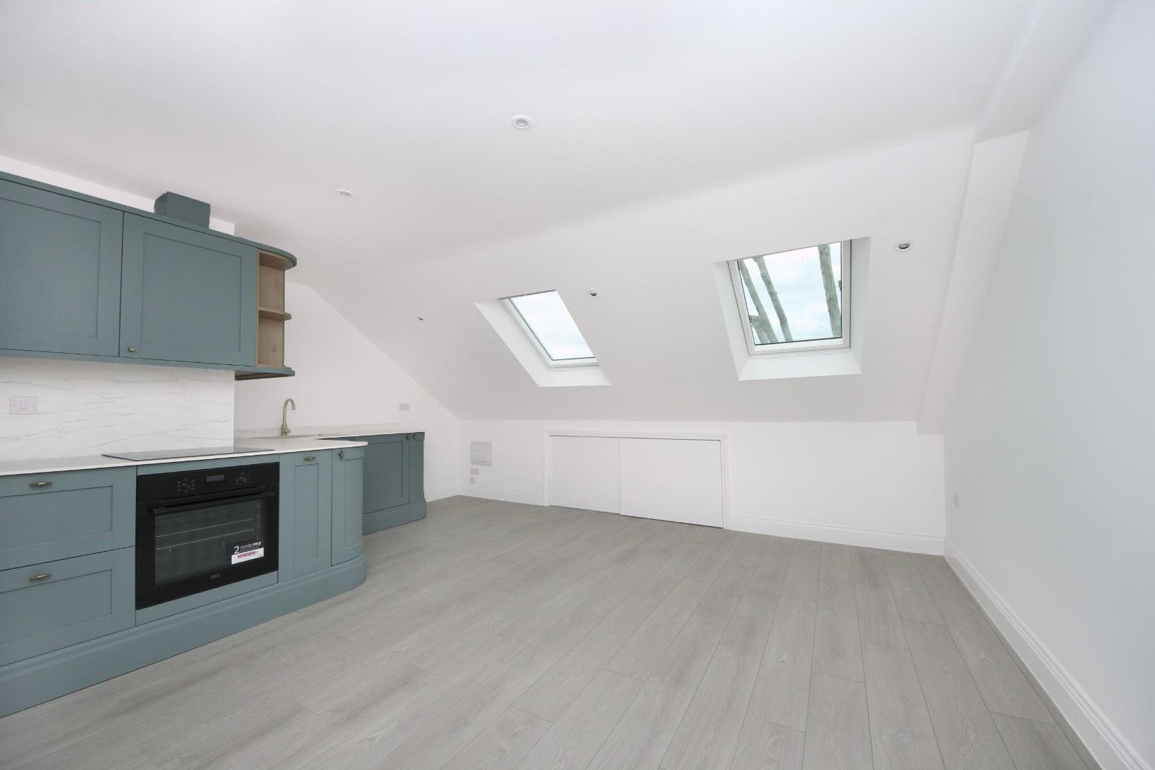 Northfield Avenue, W13