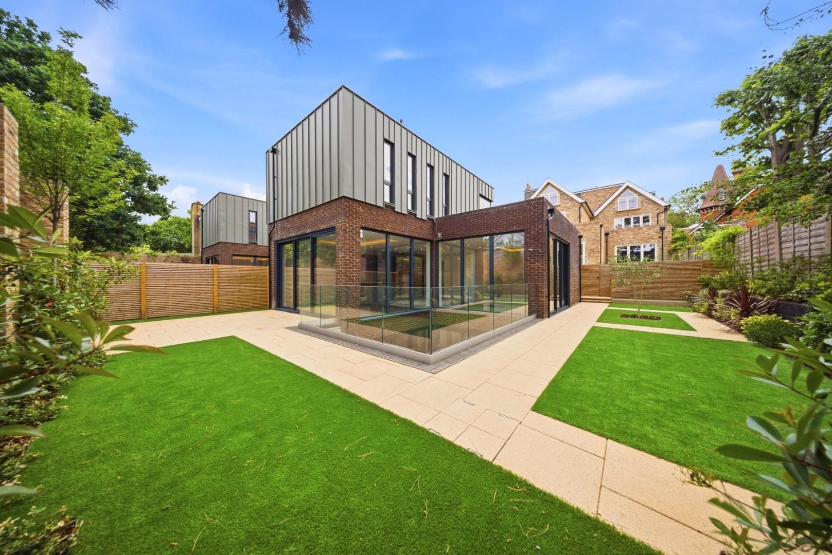 Castlebar Hill, Ealing, W5
