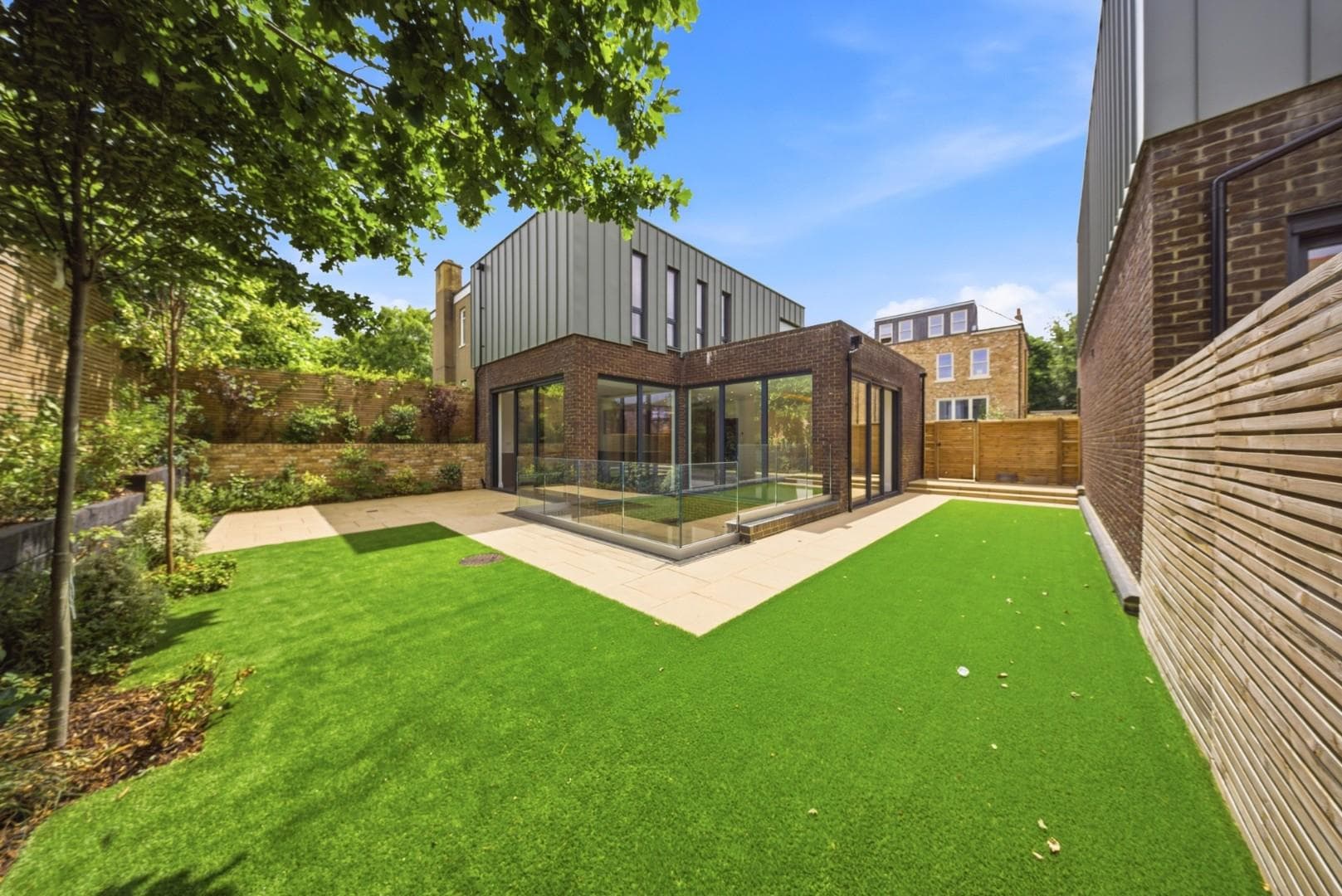 Castlebar Hill, Ealing, W5